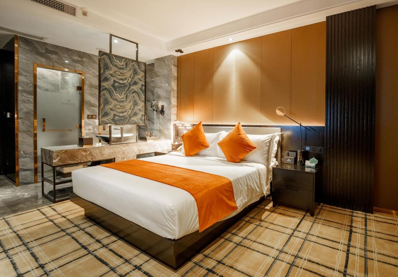 Ocean Hotel Пном Пен Екстериор снимка
