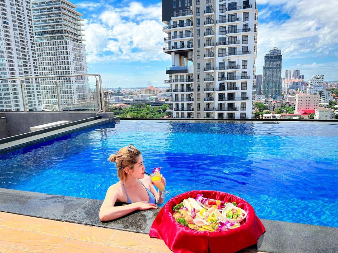 Ocean Hotel Пном Пен Екстериор снимка